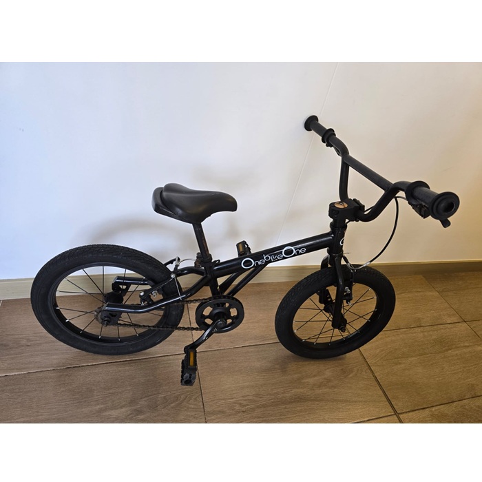 bicicleta desde atrás